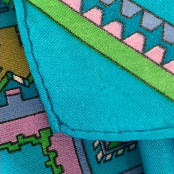 Vtg turquoise detailed design geometric scarf - Picture 7 of 7
